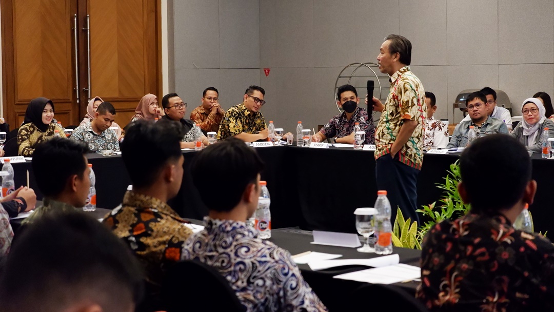 Sujatno T. Pemateri di 360 Degrees Effective Leadership