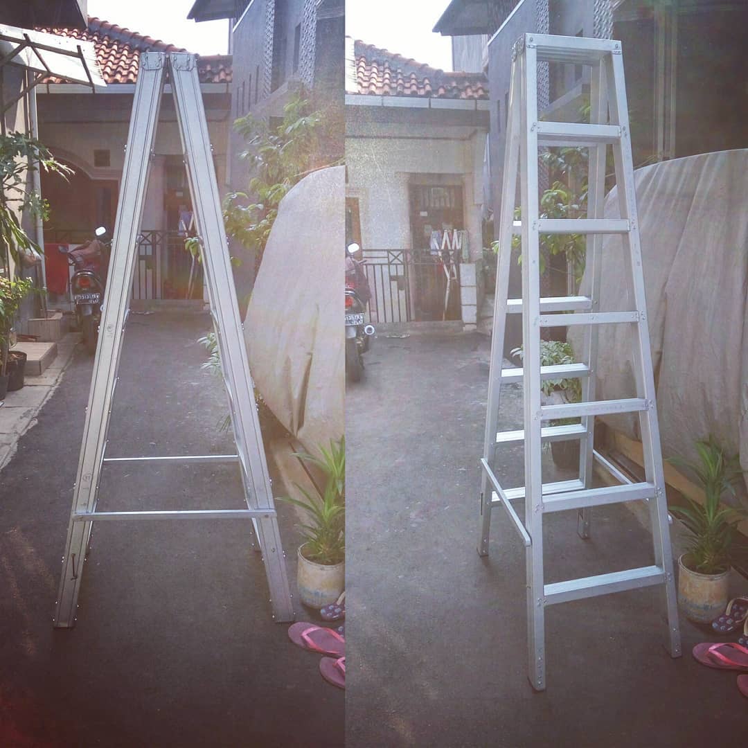 Tangga Lipat Baja Ringan