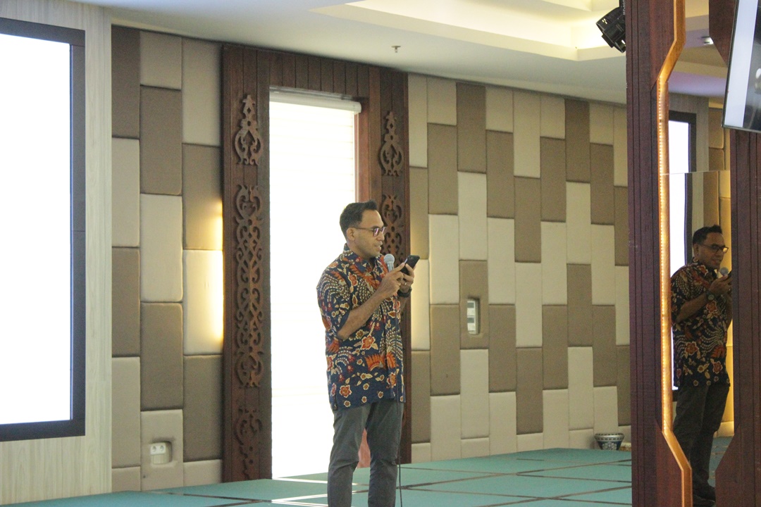 Jomes Steven Wattimena, Regional Manager PT Kencana Maju Bersama di Forum Jasa Konstruksi Kalimantan Barat