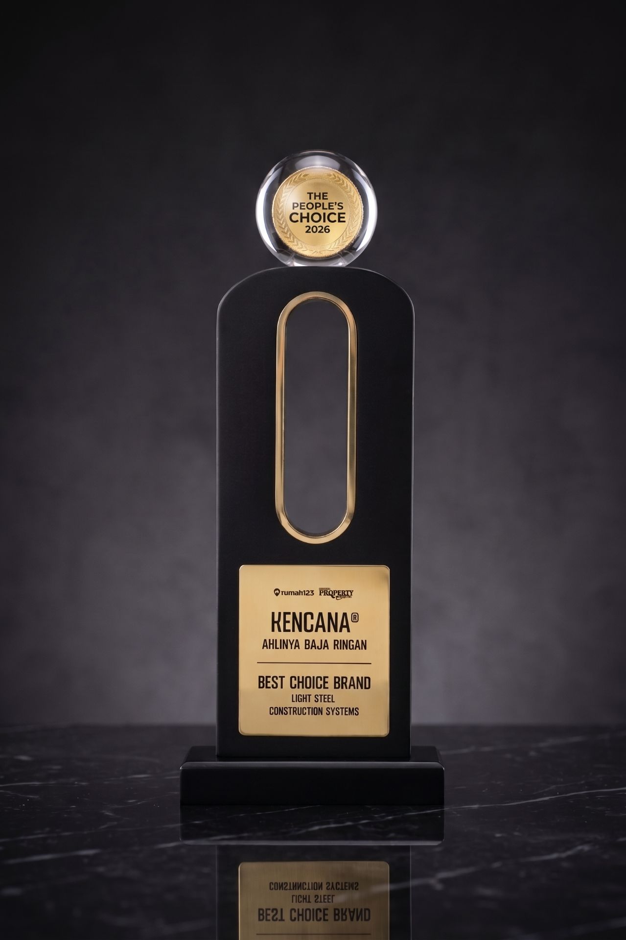 Piala Penghargaan KENCANA “Best Choice Brand Light Steel Construction Systems”