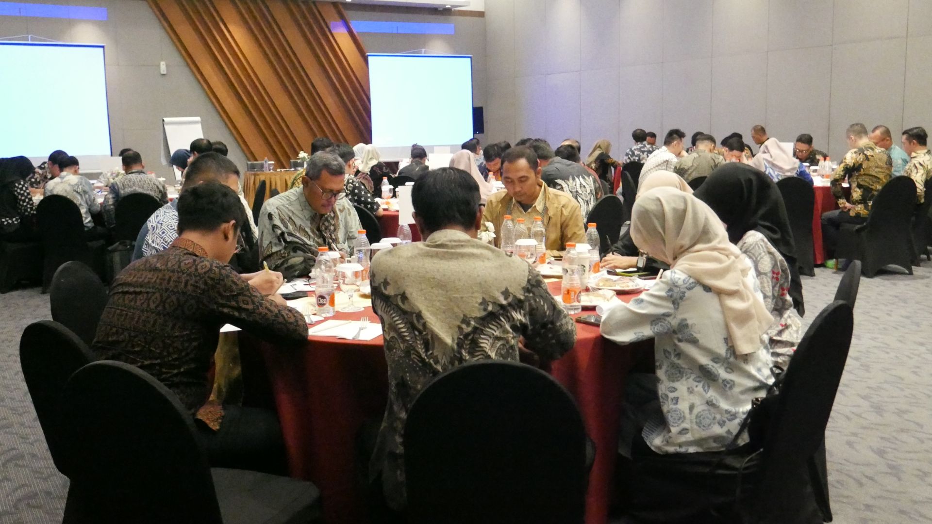 Pelatihan Leadership KENCANA Group